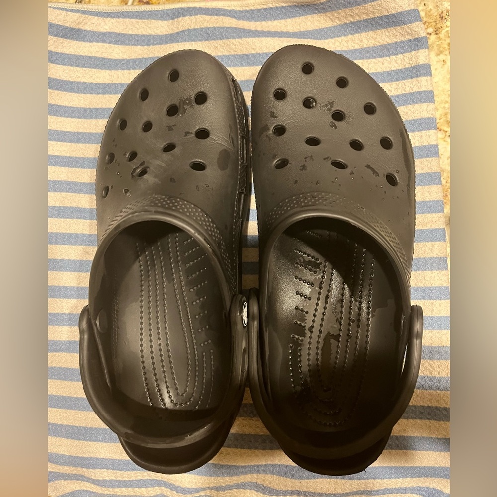 Crocs Classic Black Slip-On Clogs